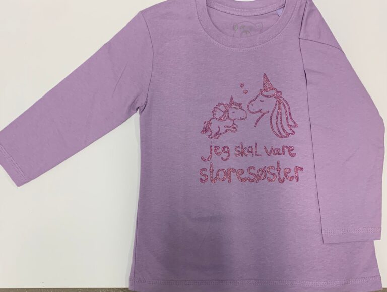 Jeg Skal Være Storesøster T-Shirt L/S, Lavender Med Lilla Krystalina Tryk - Jeg skal være storesøster T-Shirt - Legekammeraten.dk