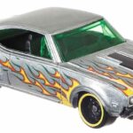 Hot Wheels 50TH Zamac Flames - 68 OLDS 442